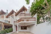 Casa com 3 quartos à venda na Rua Jayme Saul de Borba, 72, Guarujá, Porto Alegre