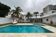 Excelente Casa à Venda ou Locação Condomínio Malibu Barra da Tijuca com 970m² de área útil com 4 Suítes sendo 1 Master 3 Vagas de Garagem