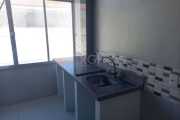 Excelente apartamento de um dormitório com 46 m² privativos, recentemente reformado, living para dois ambientes, cozinha com bancada, banheiro social com box de vidro, aquecedor de água para cozinha e