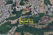 Terreno amplo com 52.000 m2, excelente localização em Porto Alegre. &lt;BR&gt;&lt;BR&gt;Área comm capacidade para projetos de construções tanto verticais quanto horizontais. &lt;BR&gt;&lt;BR&gt;Atende