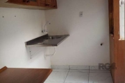 Apartamento no centro historico com um dormitório , banho social, sala de estar  ampla.