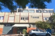 EXCELENTE COBERTURA, COM TRES DORMITORIOS, SENDO UMA SUITE, CLOSET, SALA COM DOIS AMBIENTES, COZINHA, COPA E AREA DE SERVICO, BANHEIRO AUXILIAR, SALAO FECHADO, TERRACO ABERTO COM CHURRASQUEIRA E GARAG