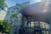 EXCELENTE APARTAMENTO COM 3 DORMITORIOS, 2 BANHEIROS SOCIAIS, 1 LAVABO, SALA, COZINHA, AREA DE SERVICO E DEPENDENCIA. QUARTO ANDAR OU QUINTO PAVIMENTO, FRENTE. MUITO BEM LOCALIZADO NA RUA DOM PEDRO II