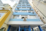 Excelente apartamento à venda, localizado no Centro Histórico. Com 2 dormitórios, banheiro social, vaga de garagem, área privativa de 66.93m² e área total de 99.71m². O imóvel possui água quente, anda