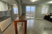 3 dormitórios ( transformado em 2 com living estendido e split), linda vista e armário na cozinha e no 2° quarto.&lt;BR&gt;O apartamento possui 1 suíte,  mais 1 banheiro social, sacada, churrasqueira,