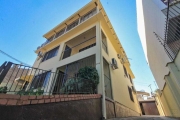 casa diferenciada, estilo tradicional, 7 dormitórios, 2 casas, acessos independentes, pátio comum c/estacionamento, área gourmet, vista, sacadas, escritório, semi mobiliada, 2 churrasqueiras, seguranç