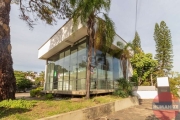 Prédio Comercial localizada no bairro Chácara das Pedras com 840 m². Imóvel dispõe de  10 salas, 02 cozinhas, 06 banheiros, Elevador e pisos em cerâmica, cobertura com terraço.Imóvel com pátio, Churra