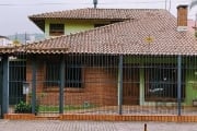 Oportunidade única!!!!! Casa individual SEMIMOBILIADA, que mais parece um clube privativo! SOBRADO ESPETACULAR E IMPECÁVEL! Altíssimo padrão de qualidade e extremo bom gosto! São 280,91m² dispostos em