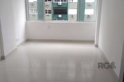 Apartamento JK, reformado, de frente, hidráulica elétrica nova.&lt;BR&gt;Prédio com portaria 24 horas, elevador e câmera nos corredores.&lt;BR&gt;Terraço coletivo com vista.