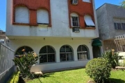 Apartamento à venda em Santana, Porto Alegre&lt;BR&gt;&lt;BR&gt;Apartamento à venda , localizado na Rua Delegado Grant,  Com 2 dormitórios, banheiro social, sala, cozinha, área de serviço e despensa. 