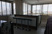 Apartamento à venda localizado na Rua Copérnico, no bairro Jardim Itu Sabará em Porto Alegre. imóvel  com área privativa de 150m², 3 quartos, sendo 1 suíte, 4 banheiros e 2 vagas de garagem. Predio co