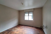 Apartamento com 2 dormitórios á venda no bairro Cristal. Apartamento em posição lateral, bem ventilado e, a 3 minutos do Barra Shopping e do Pontal. Vale conferir, agende sua visita hoje mesmo!!&lt;BR