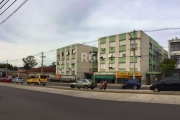 Apartamento bem localizado, do lado de academias e mini mercados e também ao lado do novo empreendimento onde haverá um zaffari, ampla cozinha com lavabo e  dispensa separada, sala com espaço para mes