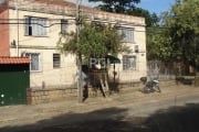 Amplo apartamento em ótima localização junto a avenida Nonoai e próximo a todos recursos, possui 02 dormitórios, hall de entrada , sala, cozinha, banheiro, área de serviço. Piso: taco(parquet). &lt;BR