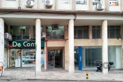 Excelente conjunto comercial com 80,11m2 privativos  no centro de Porto Alegre,  ideal para clinica ou grande escritório com ótimas divisórias necessitando reforma mas com grande potencial comercial, 