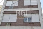 Vende-se apartamento 3 Dormitórios, no bairro Menino Deus, Porto Alegre -RS &lt;BR&gt;&lt;BR&gt;RARIDADE!!! Amplo apartamento, muito bem localizado com 3 dormitórios, de frente, ensolarado, living 3 a