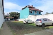 Ótima casa DUPLEX em condomínio fechado, no bairro Partenon, desocupada, de 2 dormitórios e vaga. Possui no andar térreo: sala, cozinha integrada e banheiro. No andar superior possui os 2 dormitórios.