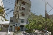 Sala comercial bem localizada em prédio pequeno, no bairro Petrópolis em Porto Alegre. Sala com 35m² e com banheiro, em boa localização e próximo a Av Protásio Alves. Ótima oportunidade no bairro. Não