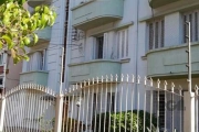 Amplo apartamento com dois domitórios.60,44m2 Frente a fundos.Desocupado Dependência de empregada. Living dois ambientes, estar e jantar, frente com sacada , cozinha, área de serviço, banheiro auxilia