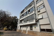 Apartamento para locação, no bairro São Geraldo, com 03 dormitórios, sacada,  01 banheiro, cozinha com pia e balcão, área de serviço ampla, piso parquet, sol da tarde e linda vista. A área privativa é