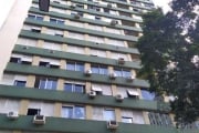 Ótimo apartamento com 2 dormitórios, banheiro, sala, cozinha bem ventilado e arejado.&lt;BR&gt;O edifício oferece ótima infraestrutura como elevador, interfone e portaria 24 horas, de frente, andar al