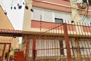 Apartamento térreo reformado.&lt;BR&gt;1 dormitório , sala com split, banheiro com aquecedor, cozinha com área de serviço integrada.&lt;BR&gt;Elétrica e pintura novos.&lt;BR&gt;Desocupado, agende sua 