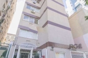 Apartamento de 2 Dormitórios no Centro Histórico de Porto Alegre. Área &lt;BR&gt;Ambientes: Living espaçoso para dois ambientes, perfeito para receber amigos e familiares. &lt;BR&gt;Dormitórios: 2 dor