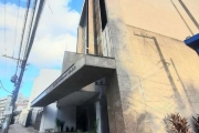 Maravilhosa sala comercial à venda, com 30 m2, no Bairro Petrópolis em Porto Alegre .&lt;BR&gt;Excelente localização, prédio com elevador, lavabo, e garagem escriturada e coberta, e portaria 24 horas.