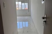 Apartamento à venda no Bairro Cidade Baixa, em Porto Alegre/RS, com 2 dormitórios, sala, cozinha, área de serviço e banheiro social. &lt;BR&gt;&lt;BR&gt;Apartamento de frente, com vista, reformado com