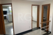 Conjunto comercial na rua Félix da Cunha, bairro Moinhos de Vento. Com área de 95 m², possui cobertura fechada, de frente, piso em granito,3 salas super iluminadas,3 banheiros,copa cozinha, imóvel ref