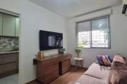 Apartamento de 02 dormitórios, no bairro Jardim Itu. Possui living para dois ambientes com Split, cozinha com balcão de pia, armários sob medida e cooktop, área de serviço integrada, um banheiro socia