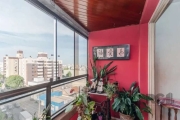 Boletto Imóveis  vende apartamento de 3 dormitórios, sendo 1 suíte e 1 vaga no Bairro Petrópolis. Apartamento amplo, living para 2 ambientes e sacada, cozinha com área de serviço separada, banho socia