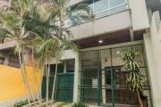 LIBERTAS Vende !   Apartamento de 48m² com 1 dormitório, banheiro social, amplo living para 2 ambientes com churrasqueira, cozinha espaçosa, área de serviço separada e 1 vaga de garagem coberta. Os mó