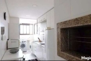 Apartamento mobiliado de aproximadamente 83m² no bairro Cristo Redentor. Imóvel de 2 dormitórios, 1 suíte, Split, aquecedor à gás, box de vidro nos banheiros.&lt;BR&gt;&lt;BR&gt;Condomínio dispõe de P