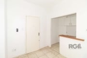 Apartamento é perfeito para quem busca praticidade e conforto no dia a dia. Localizado próximo ao Supermercado Zaffari, Shopping Rua da Praia, Casa de Cultura Mario Quintana e uma ampla variedade de s