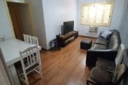 Apartamento no bairro Santana em Porto Alegre. Totalmente mobiliado e equipado com eletrodomésticos!!! Living com 2 ambientes. Cozinha e lavanderia separadas. 2 banheiros: social e auxiliar.70 m² priv