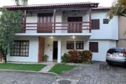 Linda casa de 3 dormitórios, em condomínio fechado no bairro Jardim Isabel.&lt;BR&gt;Casa com hall de entrada imponente, sala com 2 ambientes, sendo estar e jantar, lavabo, cozinha com armários, lavan