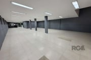 Libertas Imobiliária aluga loja comercial com 268m² no bairro Passo D'Areia.&lt;BR&gt;Imóvel com piso porcelanato, persiana de enrolar, porta de vidro Blindex na entrada, teto rebaixado de gesso com l