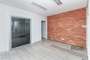 Excelente casa comercial para alugar na rua 24 de Outubro!&lt;BR&gt;&lt;BR&gt;Imóvel em excelente ponto comercial, no bairro auxiliadora, fluxo de pessoas e veículos.&lt;BR&gt;&lt;BR&gt;Conta com área