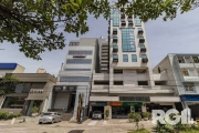 Sala comercial na Av. Goethe, com 27, 49 m², ideal para consultórios. Possui uma recepção, banheiro e sala maior. Imóvel conta com estacionamento no prédio escriturada.&lt;BR&gt;A Avenida Goethe é uma