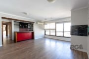 Apartamento espaçoso e charmoso no coração da Tristeza&lt;BR&gt;&lt;BR&gt;Se você busca conforto, espaço e a praticidade de um condomínio completo, este apartamento é ideal!&lt;BR&gt;&lt;BR&gt;Com 03 