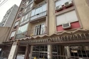 Descubra este encantador apartamento situado na Rua Demetrio Ribeiro, no coração do Centro de Porto Alegre. Com uma área privativa de 59,87 m², este imóvel oferece conforto e praticidade, ideal para q