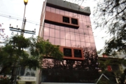 SALA COMERCIAL COM VAGA EM FRENTE A REDENÇÃO (RUA DO BRICK)&lt;BR&gt;&lt;BR&gt;Excelente sala comercial em frente ao Brick da Redenção, num prédio lindo, com portaria até as 20h00 e garden. Totalmente