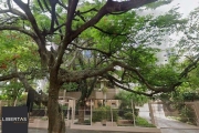 Vende-se apartamento 2 quartos, 2 vagas, churrasqueira e lareira no Petrópolis c