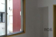 Venda de Apartamento de 1 Dormitório com 37m² Privativos, Banheiro, Elevador, Po