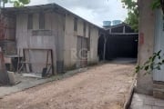 Depósito localizado no bairro Jardim Itu Sabará, com 300m². Localizada na Rua Tenente Ary Tarragoe próximo a academias, bares, lancherias, supermercados, agências bancárias, escolas, praças, áreas ver