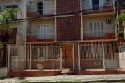 Apartamento 1 dormitório, térreo, de frente, bem localizado, a 300 metros da Av. Bento Gonçalves e próximo a ESPM, com ônibus e lotação na porta. Bairro tranquilo, com padaria, mercado, farmácia, ferr