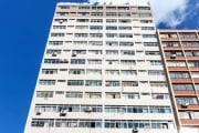 APARTAMENTO 3 DORMITÓRIOS | CENTRO &lt;BR&gt;&lt;BR&gt; Apartamento 3 dormitórios, planta ampla com 81m² privativos,  andar alto com vista para o Guaíba, ensolarado e ventilado, localizado bem no cent