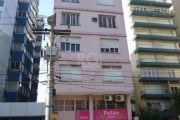 Apartamento de 02 dormitórios no Bairro Independência em Porto Alegre.&lt;BR&gt;&lt;BR&gt;Com sala, cozinha e banheiro. Imóvel térreo com 65,45 m2 privativos, piso em cerâmica e em ótima localização!&