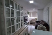 Impecável apartamento com 3 dormitórios e uma suíte no bairro Santana em Porto Alegre. Living dois ambientes com sacada integrada. Móveis planejados de excelente qualidade. Aparelhos de ar condicionad